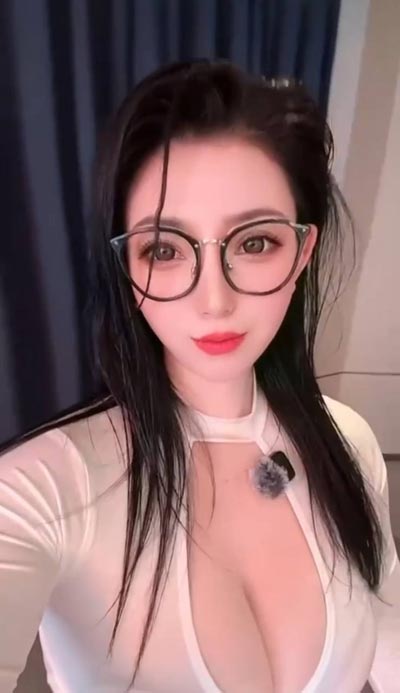 上海泻火三通眼镜少妇