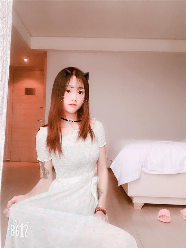 无锡年轻小丫头川渝妹妹，年纪不大