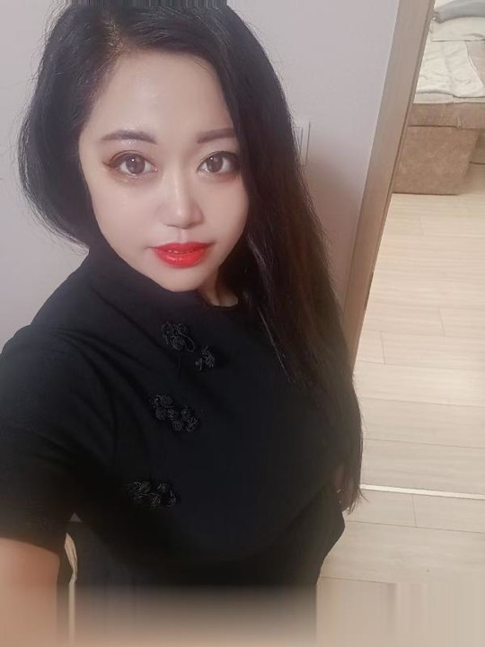 山东-青岛能车震采精小少妇