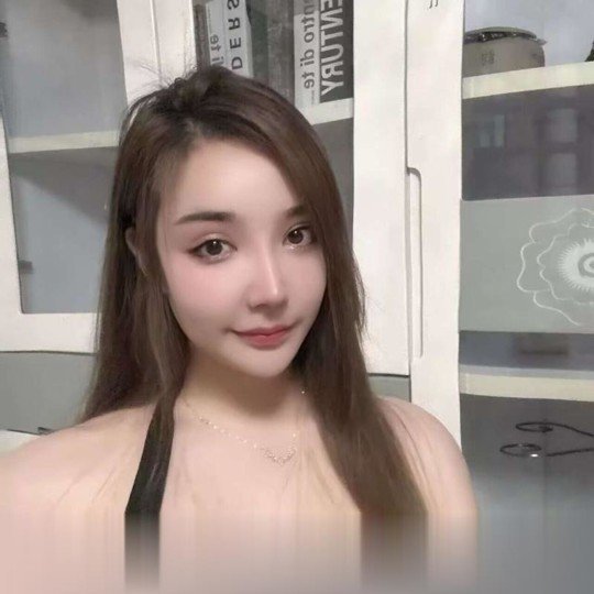 体验上海徐汇外围美女温莎