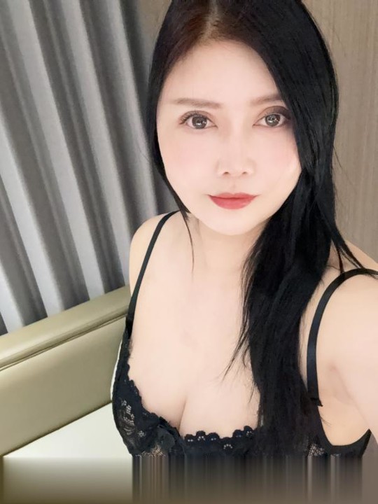 上海-普陀莞式科班大奶楼凤