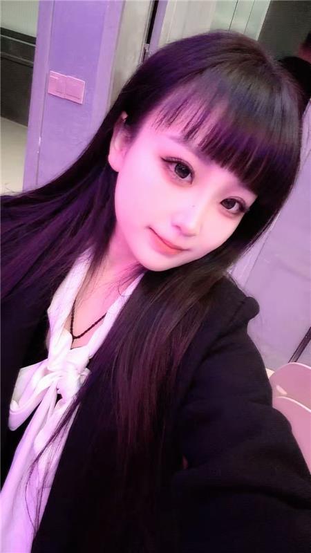 北京草房妹妹笑笑