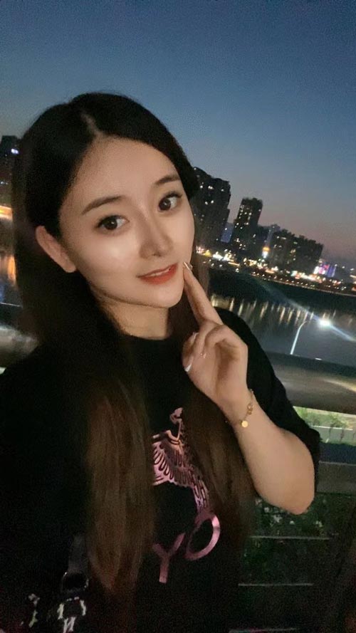 北京即满足了欲望，又感慨了人生，不可多得的好姑娘