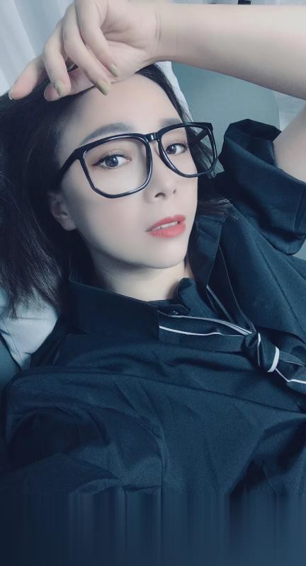 广东-广州轻熟眼镜姐姐