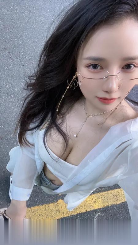 浙江-杭州一夜情眼镜混血妹爱丽丝