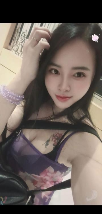 长沙市树木岭地铁口骚姐姐