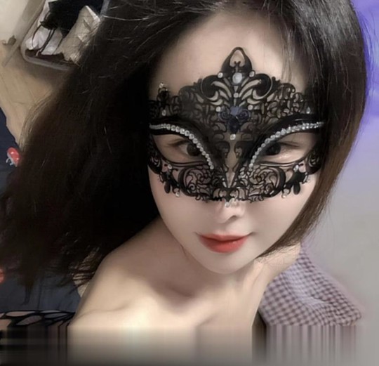 南京仙鹤街性感少妇