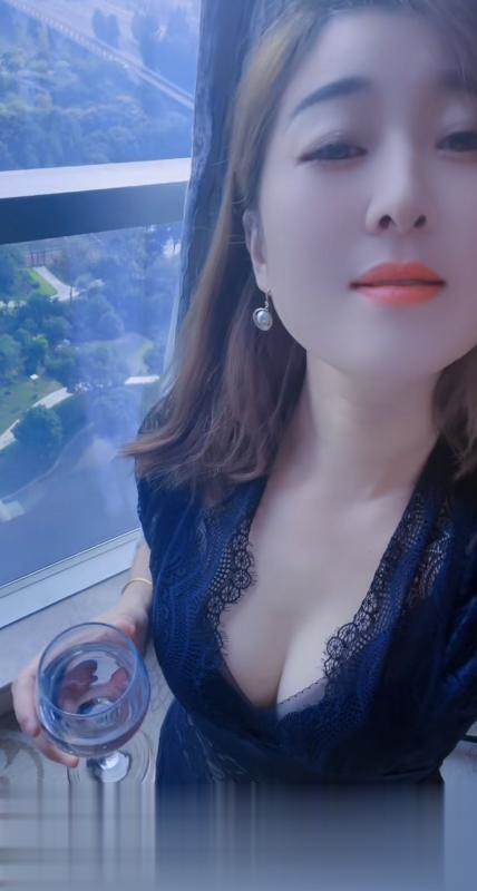 湖北-武汉武昌大胸婷婷人妻