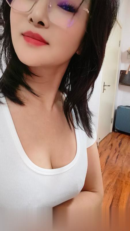 天津津南大胸姐.身材一级棒的姐姐,特别是一对奶子