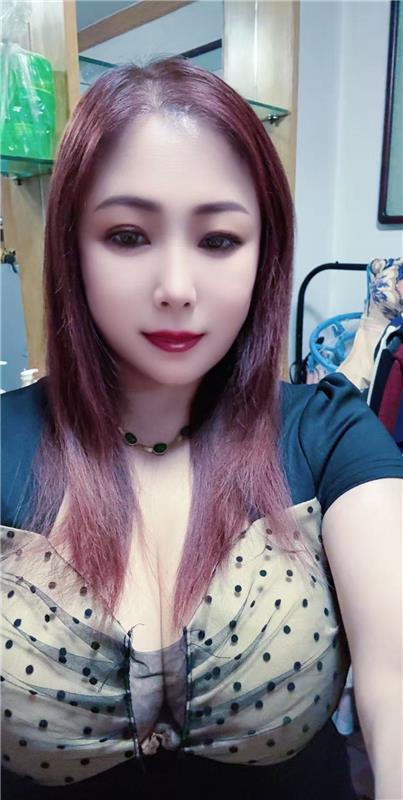 天津大奶性感骚姐姐