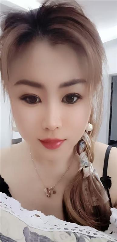 北京潘家园桥东大胸东北少妇