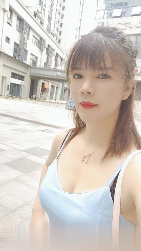 武汉车震野战长腿小乔