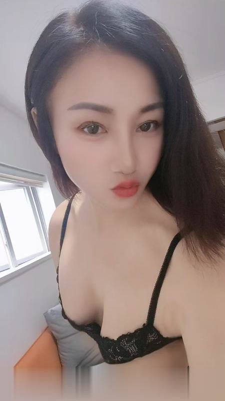 深圳龙岗性感御姐很性感的小姐姐，御姐类型