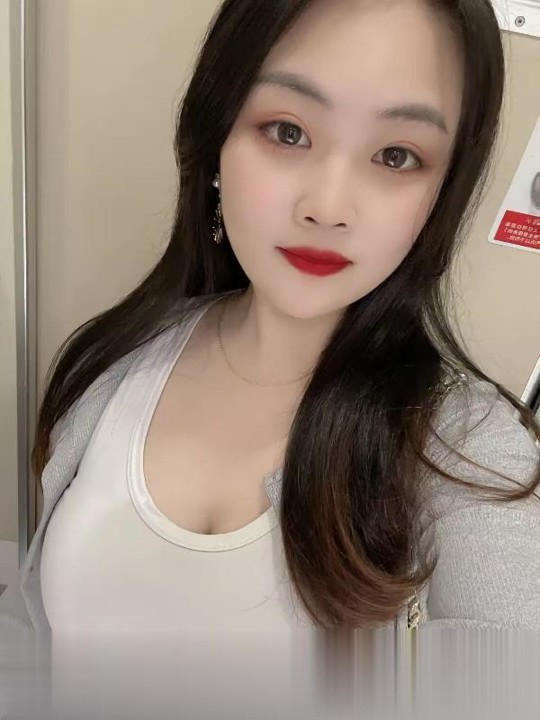 浙江-杭州丰满的妞妞.