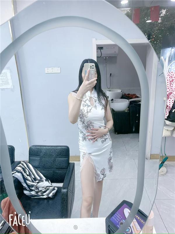 江苏-南京大长腿丝足网红