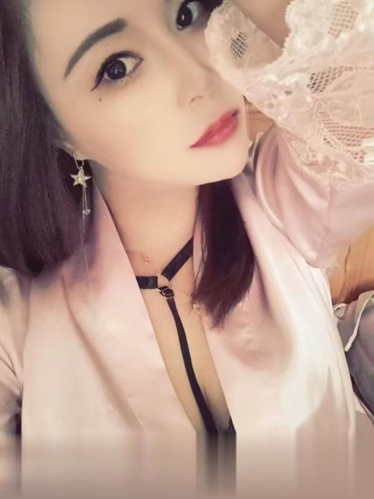 江苏南京鼓楼烧妇