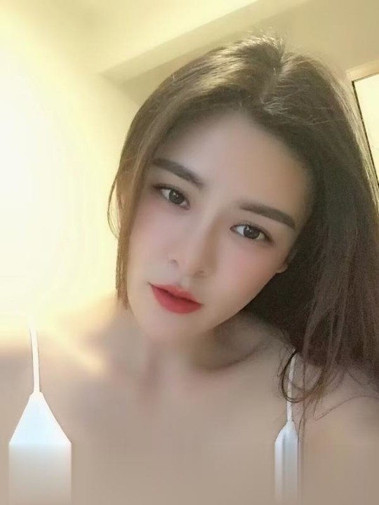 湖北-武汉南湖漂亮妹子萱萱