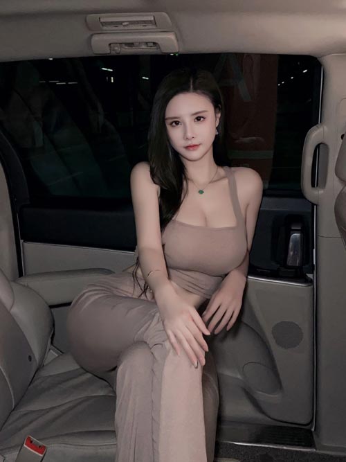 北京高端安琪拉天然小D胸、叫床呻吟、娇艳欲滴