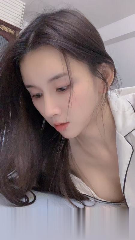 广东-深圳丰满翘臀薇薇