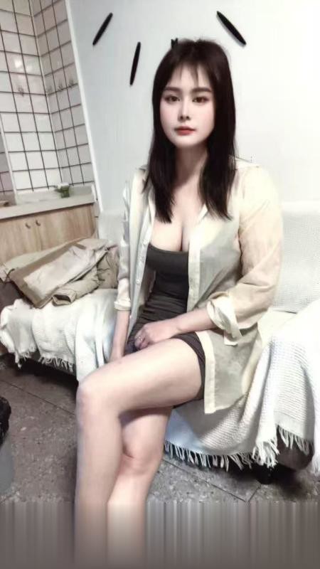 上海浦东丰满大胸妹丹妮