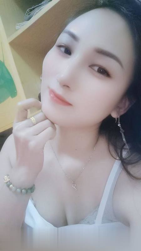 服务配合骚少妇