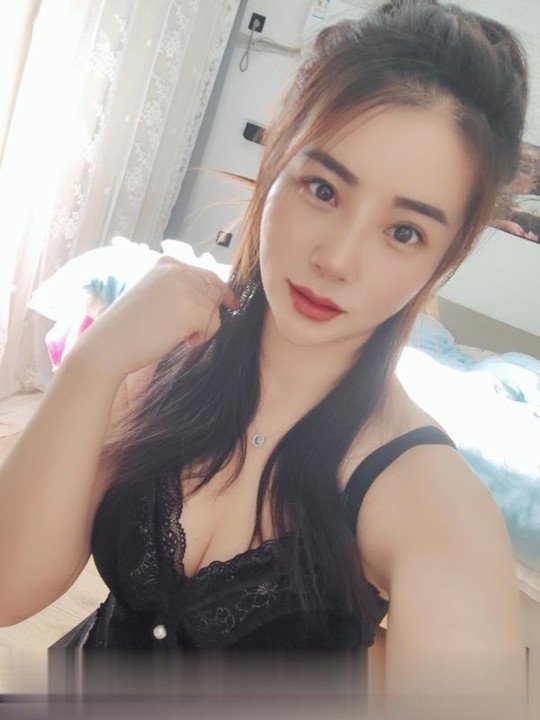 上海普陀完美身材菲儿小姐