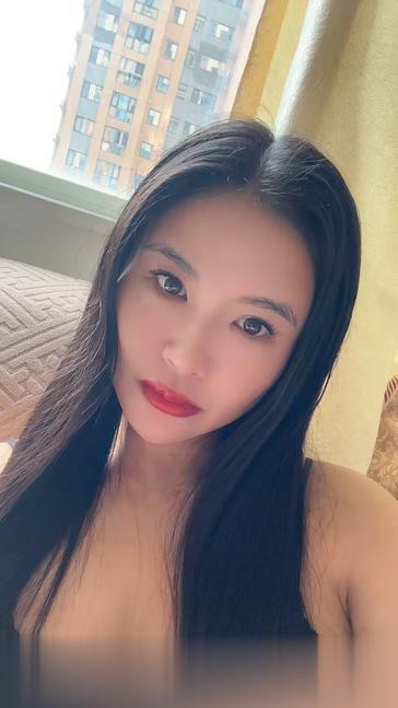 湖南-长沙迎宾路口大胸妹子体验