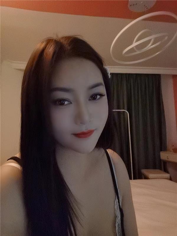 云南-昆明丰乳肥臀气质御姐