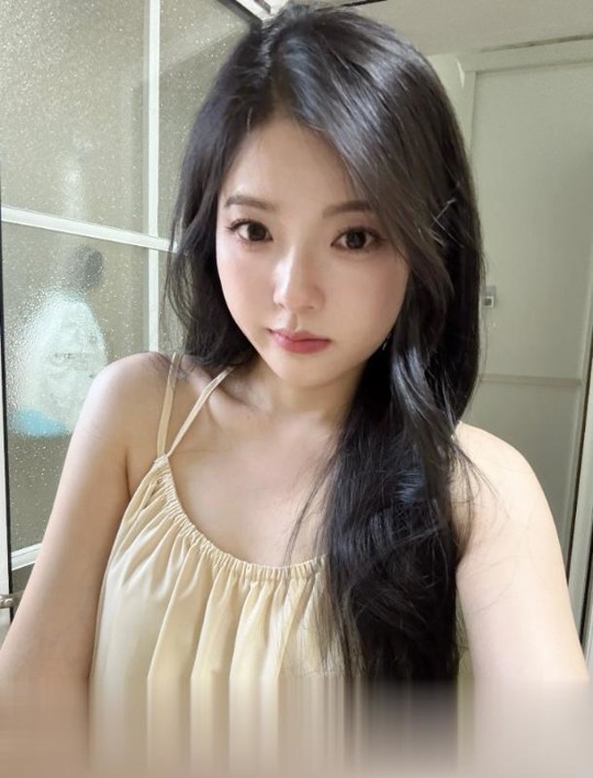 广东-深圳约炮性感甜美李哈哈小姐姐