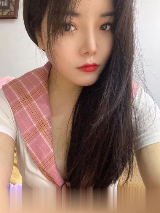 广东-深圳性感小美女蕊蕊