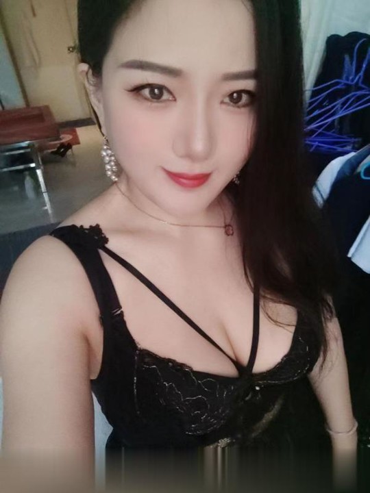 深圳无限火力双飞少妇