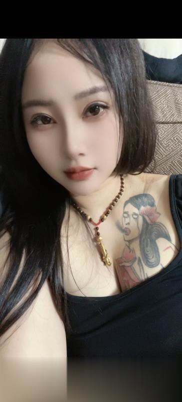 天津东丽纹身巨乳真空黑纱透视裙少妇