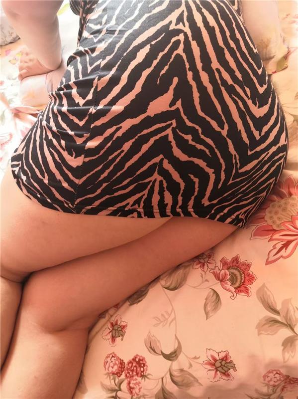 北京-朝阳大奶单身少妇大屁股后入超爽