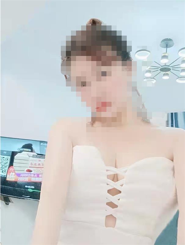 小区少妇,服务好,叫声大,胸部坚挺,皮肤嫩滑