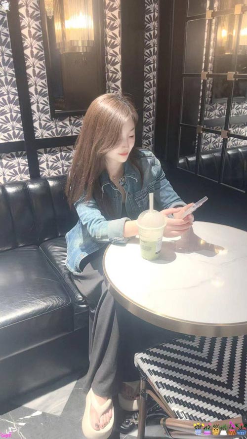 北京平乐园贼漂亮的小女孩