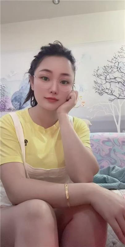 内蒙古-呼和浩特呼市淼淼眼睛御