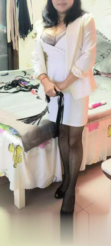 重庆-沙坪坝SM大胸泻火骚妇