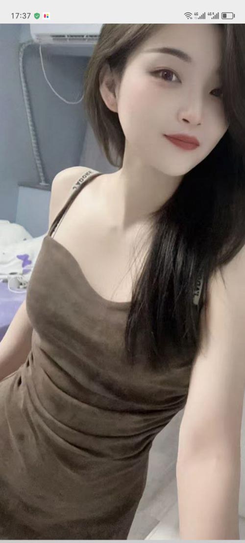 北京平乐园贼漂亮的小女孩