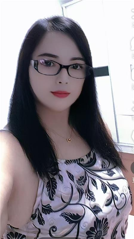 上海验证巨乳肥臀少妇