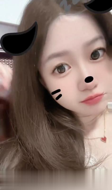 湖北-武汉白嫩长腿少妇