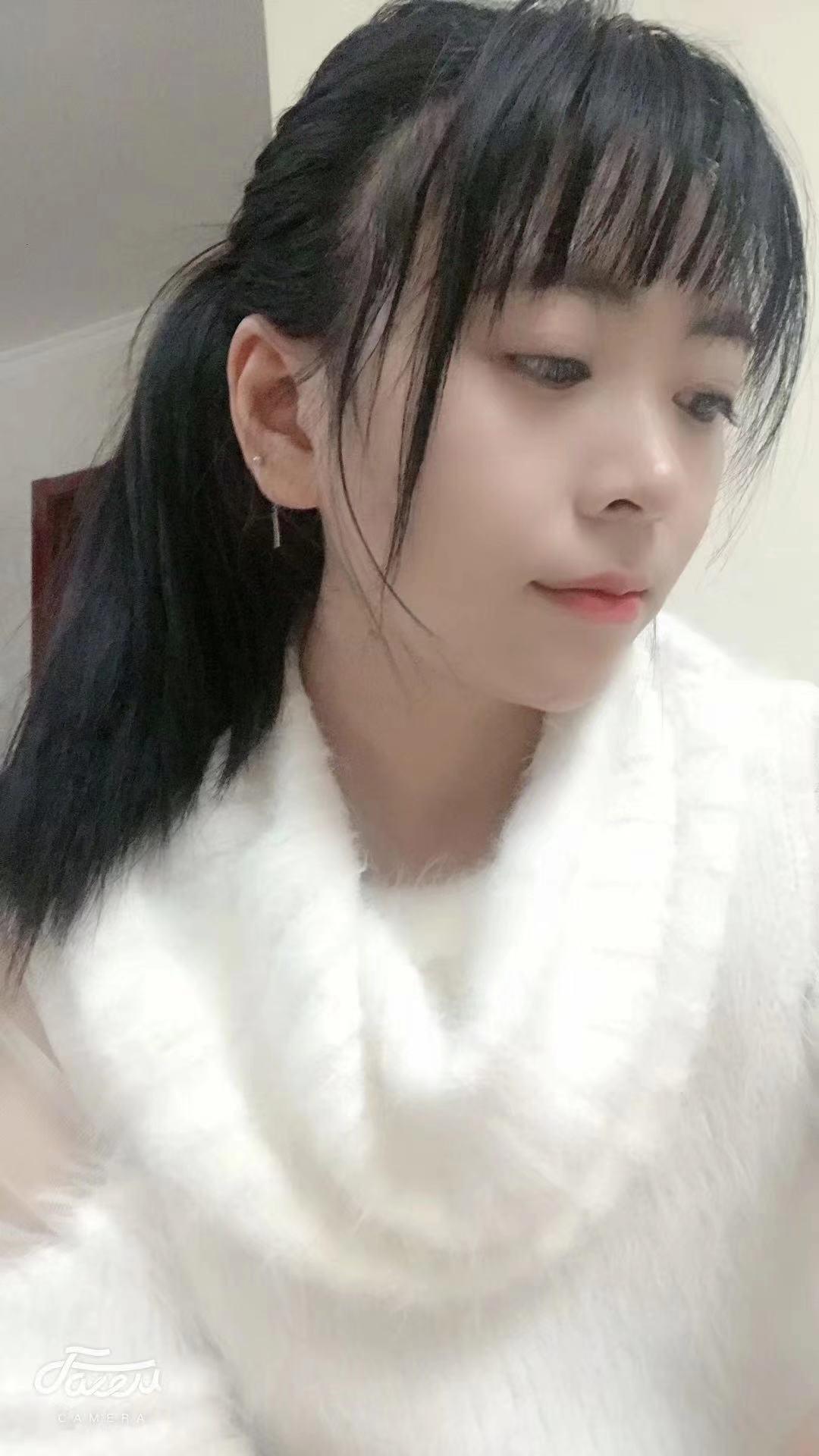 立水桥的寒冬和温暖,年轻可爱的虎牙小妹子