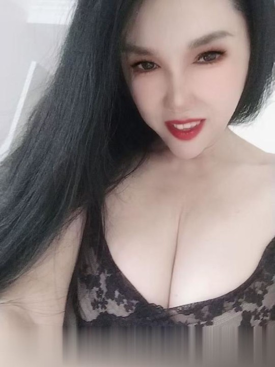 江苏-无锡新吴区大胸姐