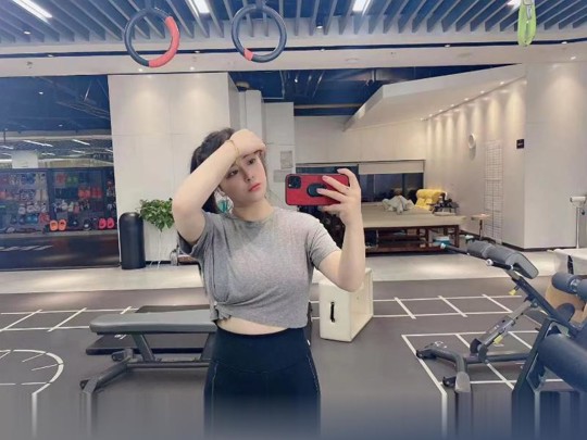 江苏-苏州姑苏楼凤丹丹少妇