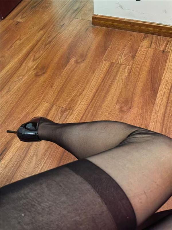 北京大屁股御姐喷水