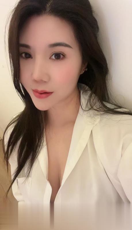 中春路地铁口小贝做爱