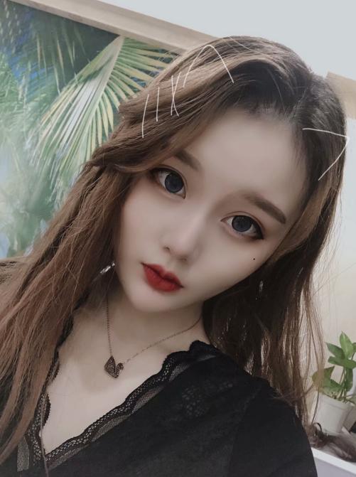 成都说话嗲嗲的一个妹子