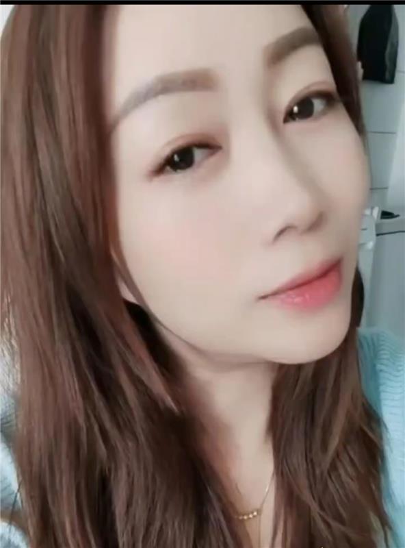 江苏-南京新街口王府大集御姐