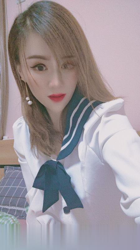 天津津南区苗条小姐姐