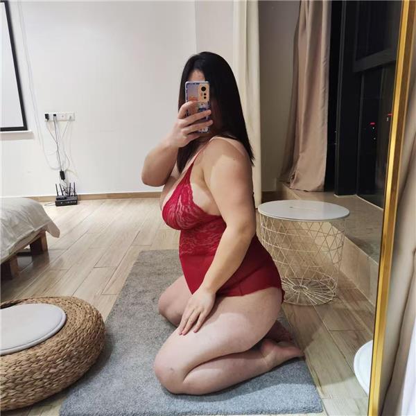 上海肥胖服务系反差骚姐sm