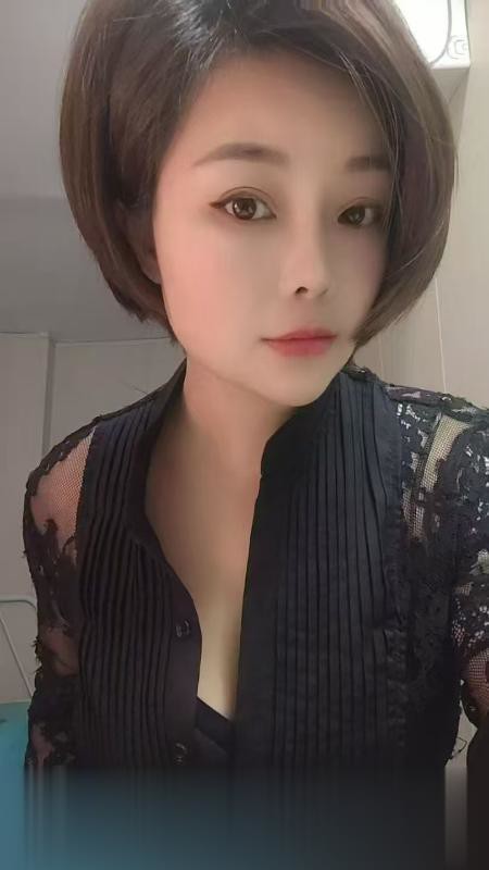 广东-深圳龙华气质少妇